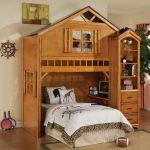 maison de lit en bois pour enfant