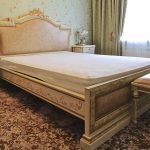 meubles en bois de chambre à coucher