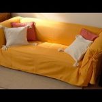 Housse jaune pour meubles rembourrés