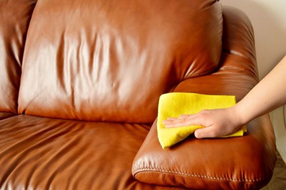 Technologie de nettoyage des meubles rembourrés en cuir