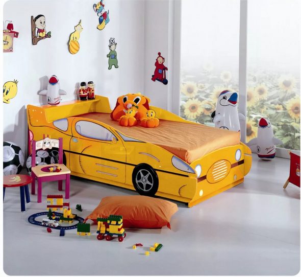 lit voiture jaune