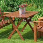 chaises de jardin et table