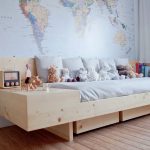 lit de style moderne en bois