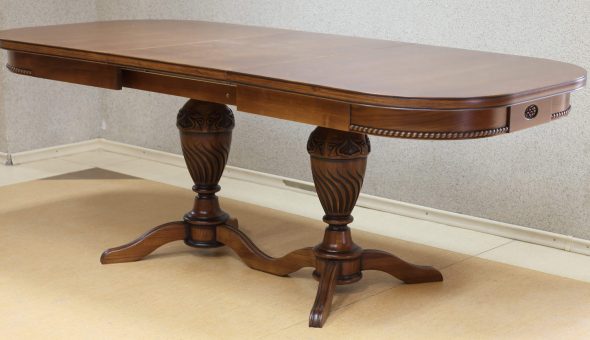 table ovale en bois