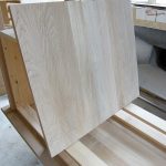 Bouclier de meubles en bois massif