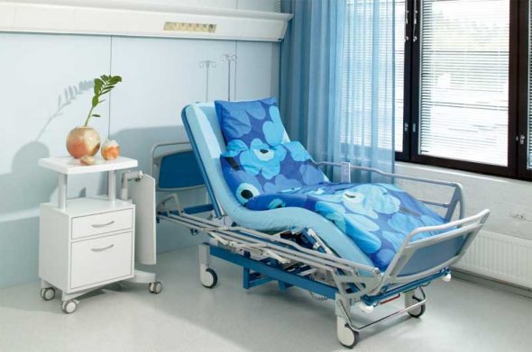 lit médical multifonction pour le patient du lit