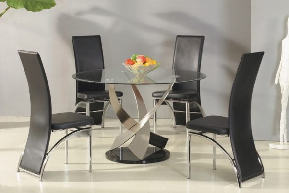 Table ronde en verre pour une cuisine élégante