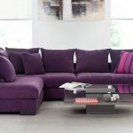 Sofa en velours doux violet