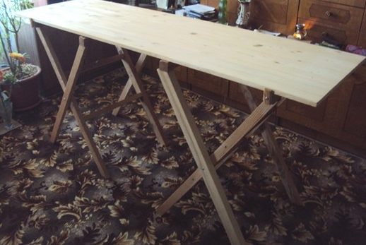 Table pliante en bois faites-le vous-même