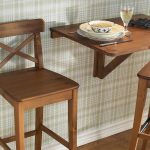 Table et chaises en bois pour la cuisine