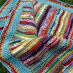 Plaid de rayures au crochet multicolores