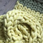Couverture en laine chaude bicolore