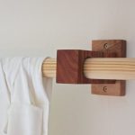 Support de rideau fait maison en bois pour rideaux