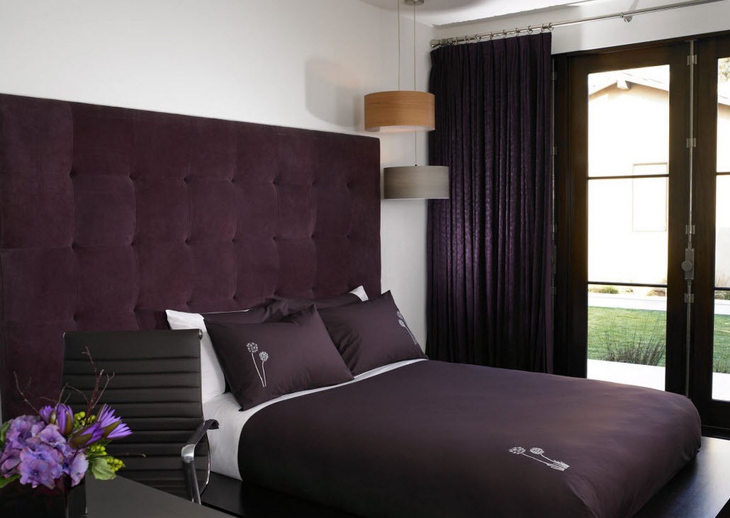 camera da letto viola nera