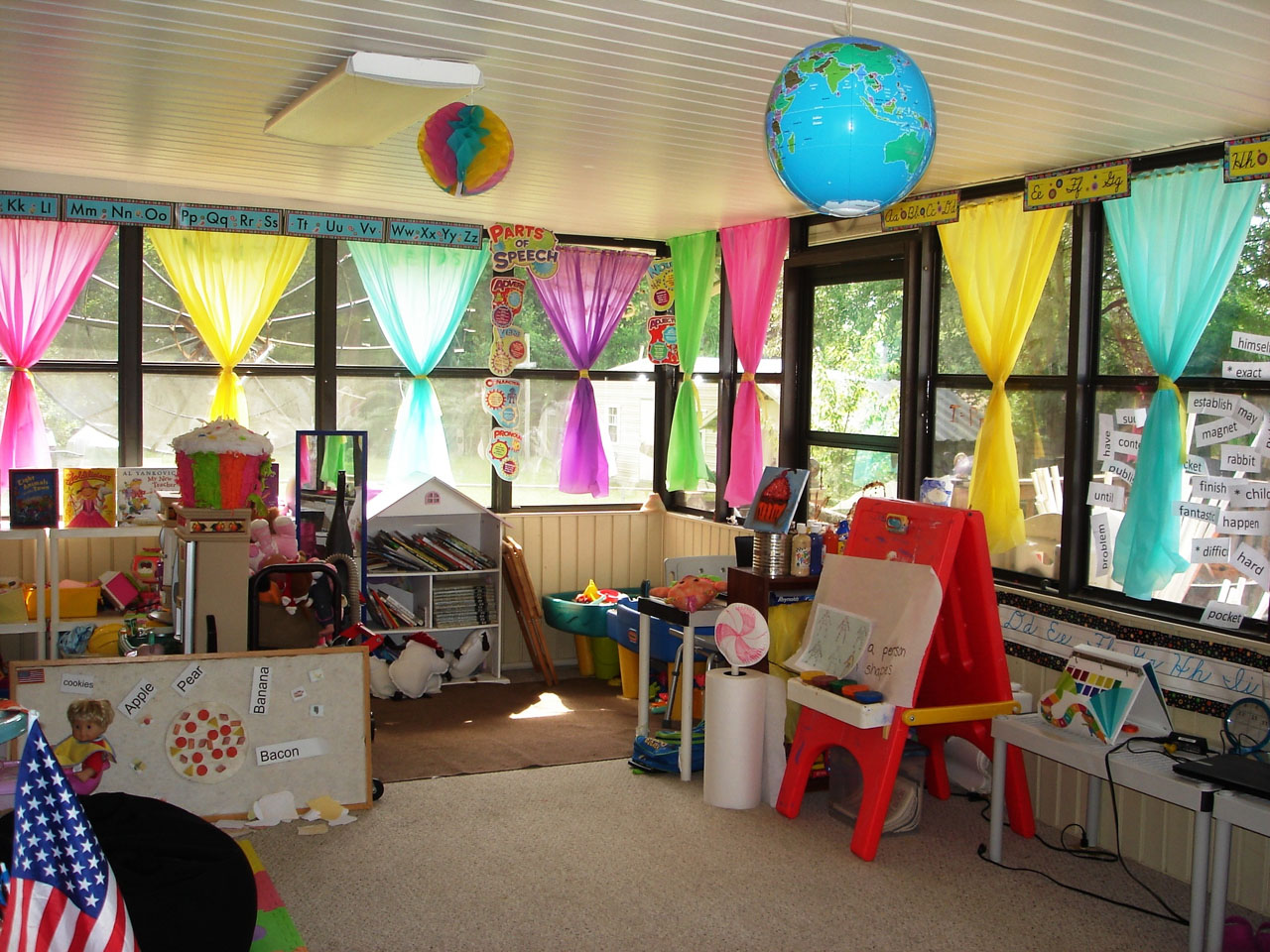 rideaux pour les idées de jardin d'enfants intérieur